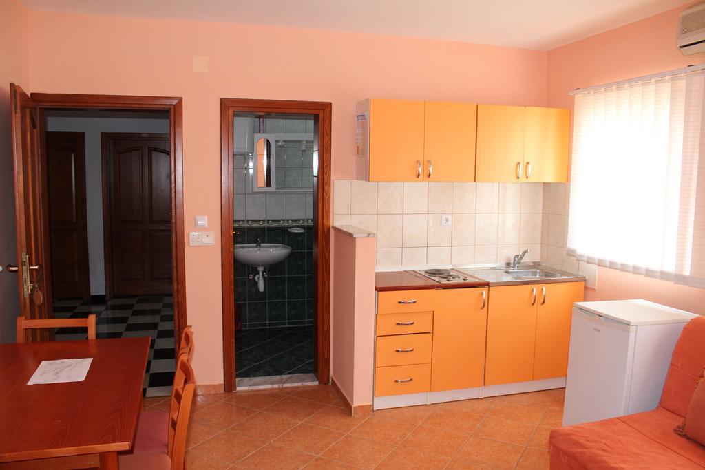 Apartments Villa Pirosi Orebic Room photo