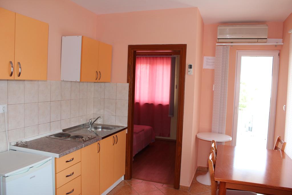 Apartments Villa Pirosi Orebic Room photo